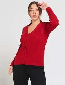 Oferta de Sweater Trenzado Rojo por $29,9 en Moda RM