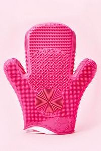 Oferta de 2x Sigma Spa Brush Cleaning Glove por $16 en Forever 21