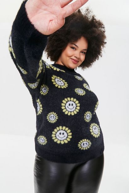 Oferta de Plus Size Daisy Print Sweater por $7 en Forever 21