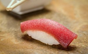 Oferta de Sushi de Atún por $1,95 en Kobe Sushi Express