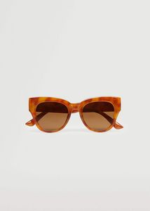 Oferta de Gafas de sol retro por $14,99 en Mango