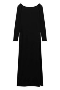 Oferta de Vestido largo negro por $45,99 en Pull & Bear