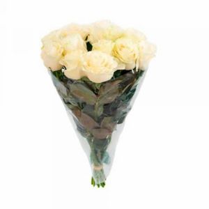 Oferta de Rosas Blancas ECUABOUQUETS x 12 Tallos por $2,67 en Megamaxi